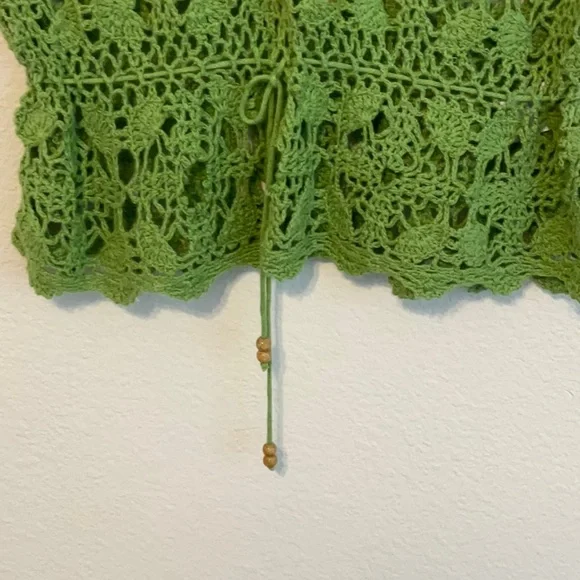 Green Crochet V-Neck Tank Top - Picture 2 of 8